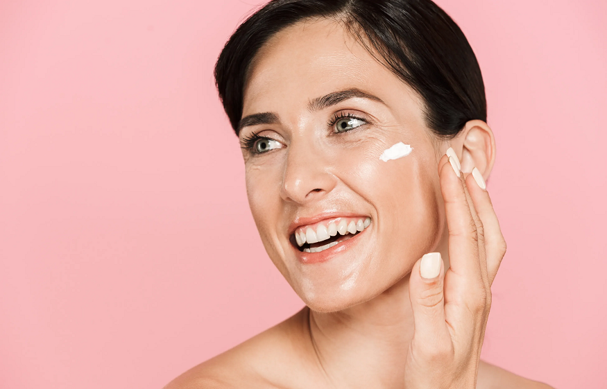 Why You Need a Face Brightening and Hair Growth Serum After 30